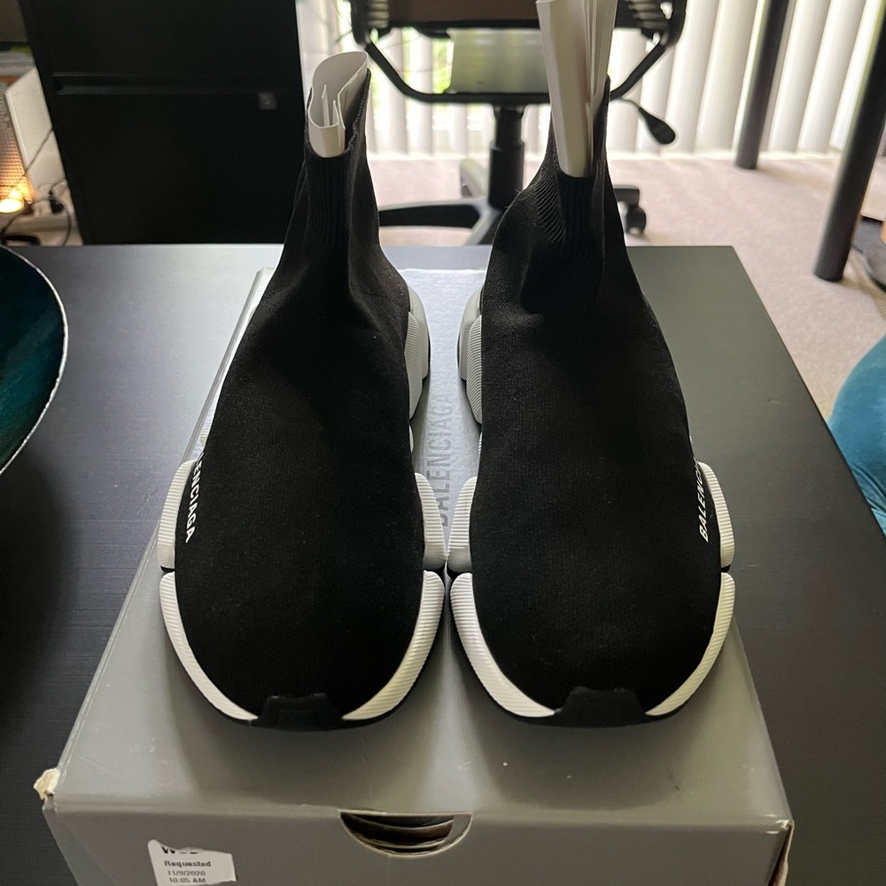 WOMEN'S SPEED 2.0 KNIT SNEAKER